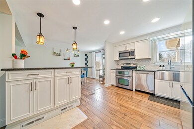 Update kitchen complete with stainless steel appli