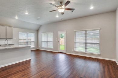 1014 Tomball Downs Dr, Tomball, TX 77375 - photo 7