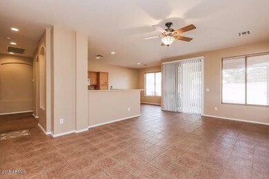 003-Living_Room-2175865-small