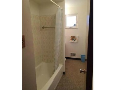 Full Bath.