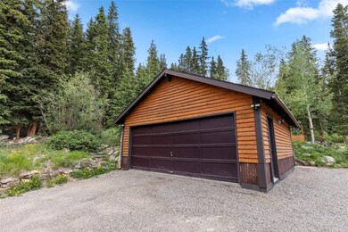 Detached garage