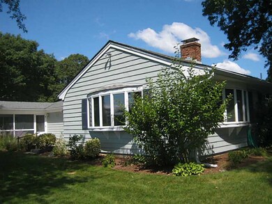 33 Meadowbrook Dr, Barrington, RI 02806 - photo 2