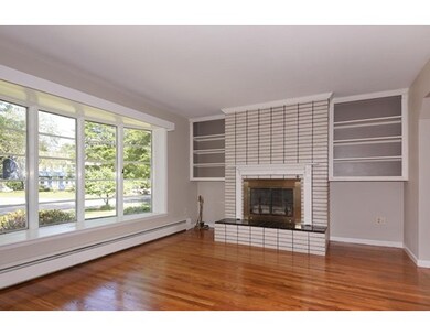 137 Pleasant St, Northborough, MA 01532 - photo 3