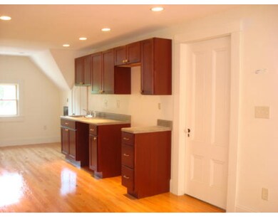 14 Highland St unit 3, Woburn, MA 01801 - photo 7