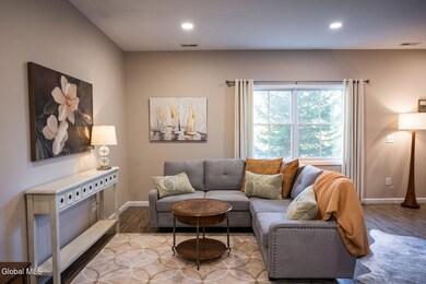 166 Jefferson St unit 4, Saratoga Springs, NY 12866 - photo 6