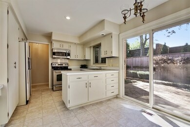 1880 Somerset Ln unit 45, Northbrook, IL 60062 - photo 5