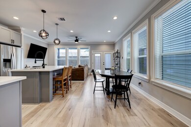 1026 Melneeka Ln, Houston, TX 77091 - photo 3