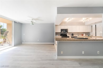 Marie Antoinette Condominiums unit 409, Las Vegas, NV 89169 - photo 4