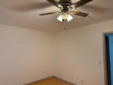 217 Suffolk F, Boca Raton, FL 33434 - photo 5