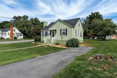 2153 Cortland St, Waynesboro, VA 22980 - photo 2