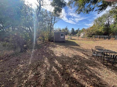 1001 Cleburne St, Vernon, TX 76384 - photo 6