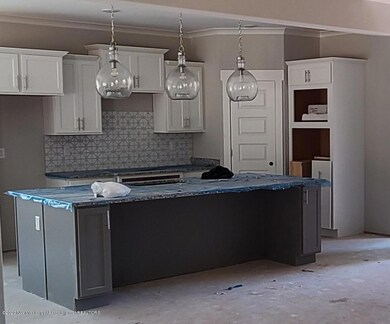 Kitchen w/Upgrades
