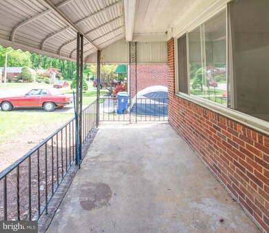 2904 Fendall Rd, Gwynn Oak, MD 21207 - photo 2