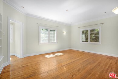 1306 N Alta Vista Blvd unit 1306. 1/2, Los Angeles, CA 90046 - photo 4