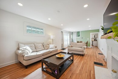 4-web-or-mls-2375-n-4th-st