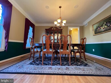 12701 Autumn Crest Dr, Herndon, VA 20171 - photo 2
