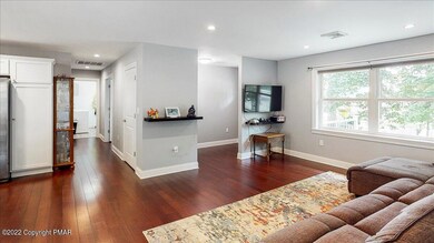 2030 Chipperfield Dr, Stroudsburg, PA 18360 - photo 7