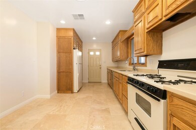 10381 Ponder St, Cypress, CA 90630 - photo 6