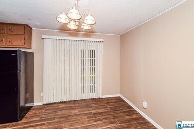 2213 Cynthia Dr, Birmingham, AL 35215 - photo 4