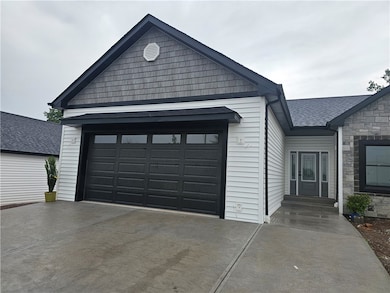 814 S 10th St, New Stanton, PA 15672 - photo 2