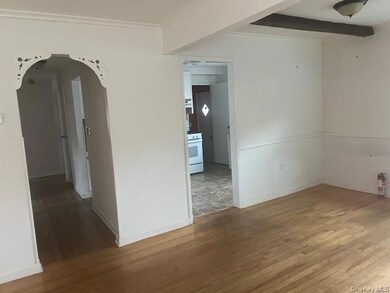 51-10 248th St, Flushing, NY 11362 - photo 5