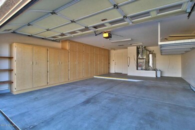 15034 W Cactus Ridge Way, Surprise, AZ 85374 - photo 6