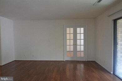 864 Quince Orchard Blvd unit 201, Gaithersburg, MD 20878 - photo 6