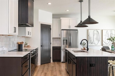 4192 NW 177th St, Clive, IA 50325 - photo 4