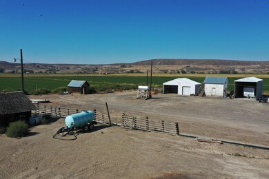 farm outbuildings oregon bully creek far