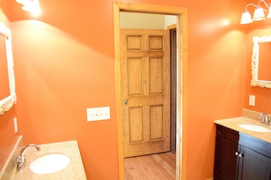 6855 Youngren Rd, Three Oaks, MI 49128 - photo 4