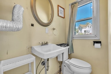 481 Center St, Middleborough, MA 02346 - photo 6