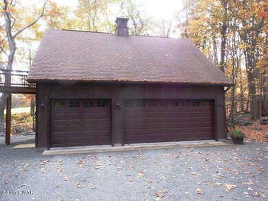 803 Whipple Tree Ct W, Lords Valley, PA 18428 - photo 3