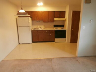 1045 N 17th St unit 9, Allentown, PA 18104 - photo 2