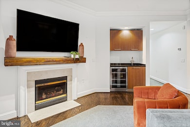 The Ritz-Carlton Residences, Baltimore, MD 21230 - photo 7