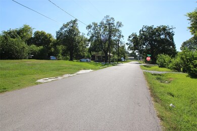 3301 Brewster St, Houston, TX 77026 - photo 7