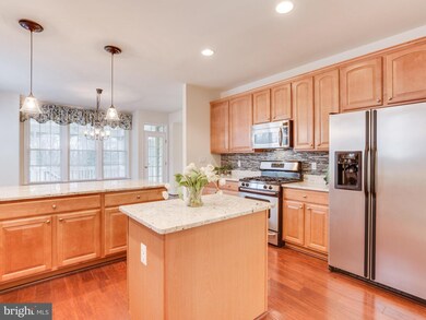 6105 Beton Ct, Gainesville, VA 20155 - photo 2