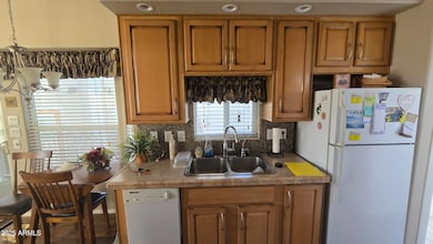 17200 W Bell Rd unit 1519, Surprise, AZ 85374 - photo 4