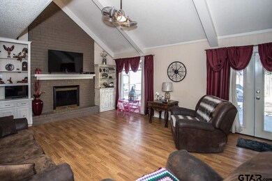 322 322 Brookwood Dr, Tyler, TX 75701 - photo 6