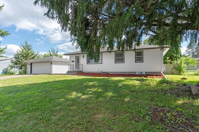 8409 67th Ave N, Brooklyn Park, MN 55428 - photo 5