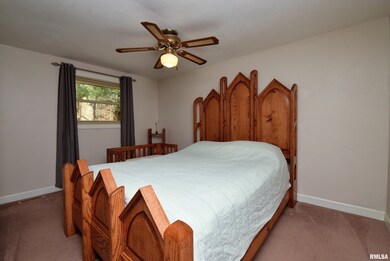 5721 N Koerner Rd, Peoria, IL 61615 - photo 4