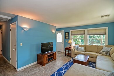 68 Putnam Ln, Holden, MA 01520 - photo 3