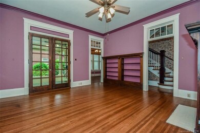 510 S Mulberry St, Statesville, NC 28677 - photo 3