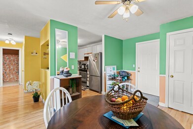 11 Timberwood Dr unit 402, Goffstown, NH 03045 - photo 6