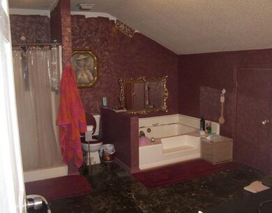 Master Bath/Spa.