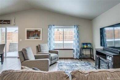 434 S Kansas Loop, East Wenatchee, WA 98802 - photo 4