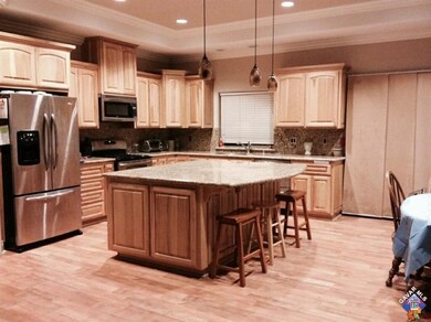 3637 66th St W, Rosamond, CA 93560 - photo 5