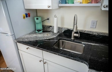 714 Cronely unit A, Wilmington, NC 28401 - photo 5