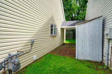 5801 Jeffrey Ln, Newburgh, IN 47630 - photo 6