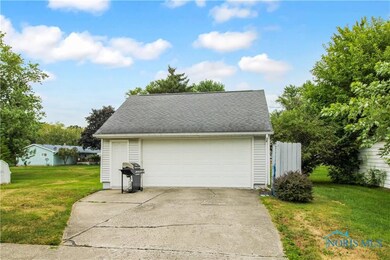 1013 Whittlesey St, Fremont, OH 43420 - photo 7