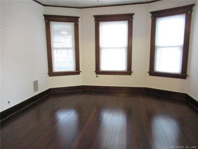 55 Eaton St unit 2nd Floor, Bridgeport, CT 06604 - photo 4